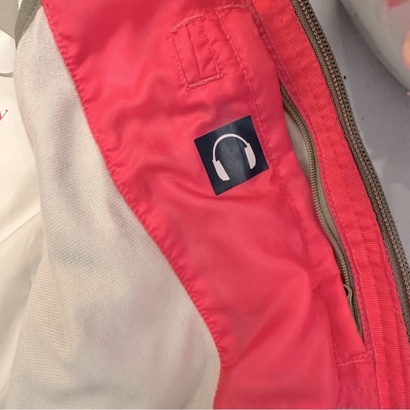 Adidas by Stella McCartney ski jacket, trench style, excellent condition Small - Picture 12 of 16